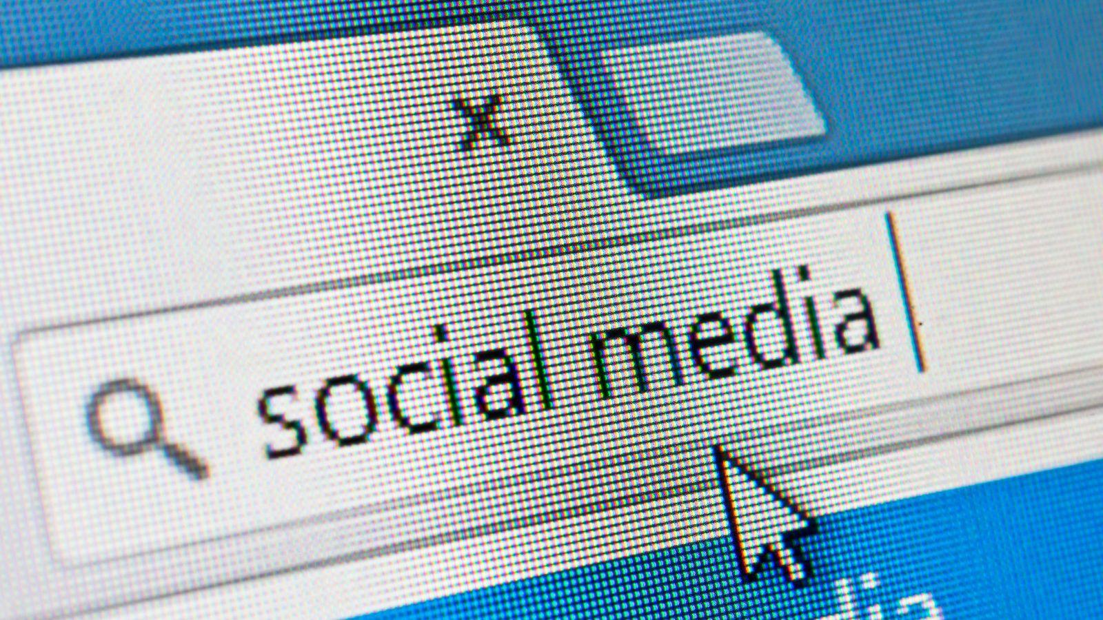 browser social media tools, optimize browser for social media, social media browser setup, best browser for social media marketing, social media management browser, location-specific social media tools, browser setup social media success, social media browser tips